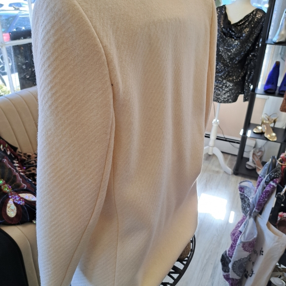 Cream  Blazer - Picture 4 of 5